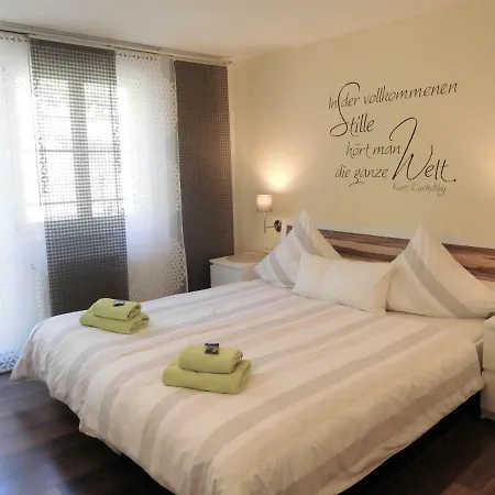 Apartment Lebenswert Ferienwohnung *