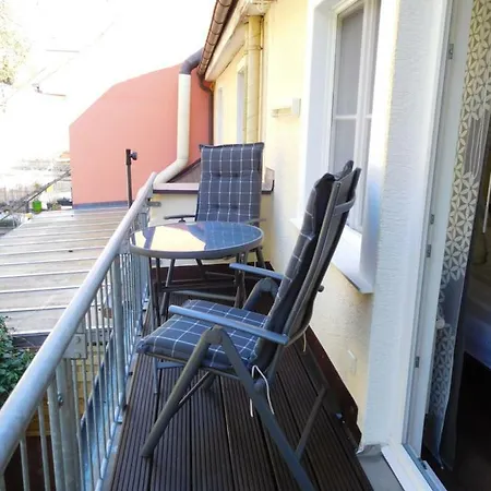 Apartment Lebenswert Ferienwohnung *