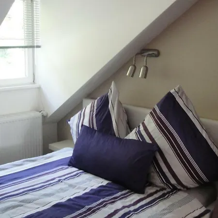 Apartment Lebenswert Ferienwohnung *